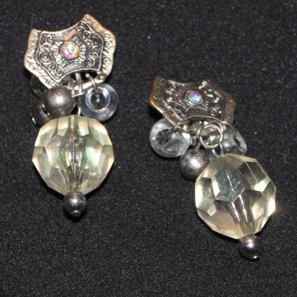 Vintage Clip-on earrings, Very Nice, New: $39.00